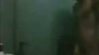 دخل على اخته العارية السكسية الحمام هاج عليها وينيكها – سكس محارم عربي