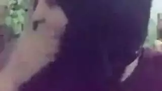 أخ يصوّر مغامرة أخته الإباحية للفيلم الإباحي