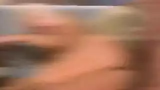 الجدة تفعل جارها في شارع منزلنا