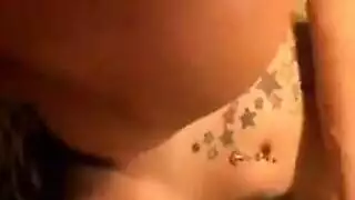 التبول حلق عميق لاتيني