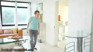 سيدة ناضجة تحصل على نيك مهبلي بعد التدليك