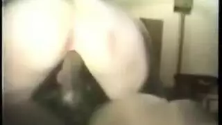 نظارات تُخلع، شعر أسود يُنشر: جماع عِرقي صَريح كالوحوش الضارية