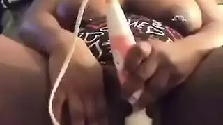 الوحش الأسود يضاجع فمها وفرجها وطيزها