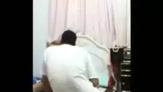 جلسة تقبيح كس مع زوجة مرحة تحب كل سنتيمتر