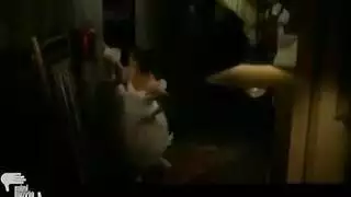 المتعرية النحيلة تشارك في تحدّي أحلام أصدقائها القذرة