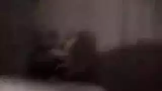 مهرجان نكاح باريسي: ثديان مثاليان وفرج يقطر مستعدان للعمل القوي