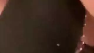 وضع إنجي المضحك يتحول إلى ضربات إكس إكس إكس شديدة