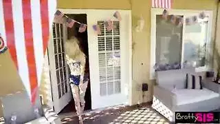 حركة ثلاثية ساخنة في ماراثون نيك سري