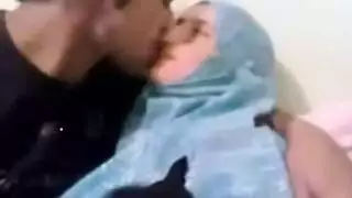 محجبة متجوزة تخون جوزها مش شاب عنتيل