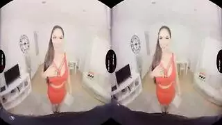 مراهقة مذهلة في محاكي نيك الواقع الافتراضي مص من منظور الشخص وجماع كلبي