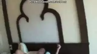 إباحي ساحلي: حبيبي ذو الزب الكبير يغوص عميقًا تحت الشمس