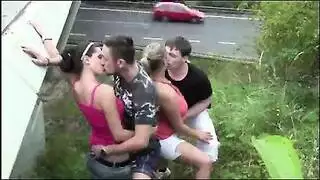 بنات ينيكو نفسهم