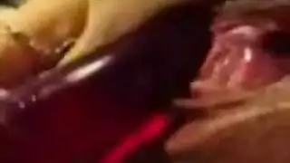 شقراء مدبوغة تأخذ قضيبًا سمينًا في جولة جامحة