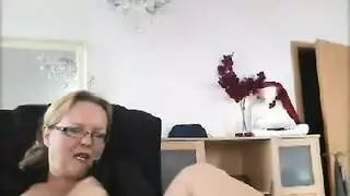 أم ألمانية شهوانية تحصل على معاملة عنيفة من البستاني