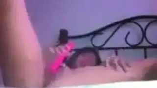 فتاة هاوية horny تمنح deep throat خبير لغريب