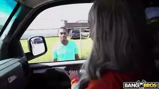 شهوة لا يمكن إيقافها: براندي باي تتعرض للجماع العميق من قبل فحلها المحبوب