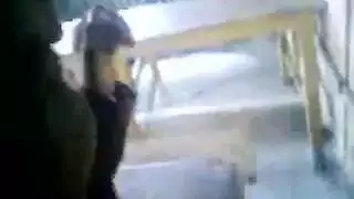 شاب عربي يضرب جارة مثيرة في كوخ صحراوي مشهد إباحي كامل