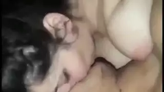 حورية مصرية يُدمر مهبلها في مشهد صريح