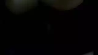 سكس مصري قوي وفاء تبلع الزب وتدلّكه بقوة