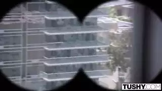 فتاة جميلة تجرب النيك الخلفي لاول مرة