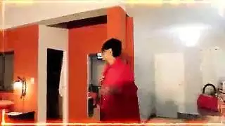 يهدي زوجتة لنيك الطيز