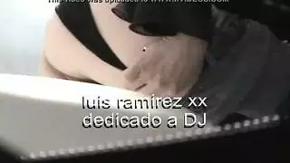 خيال جنسي ثنائي صريح مع عاهرة شقراء