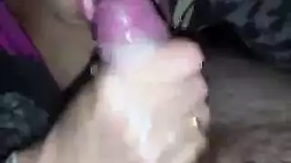 إباحية سحاقية بشفرات سميكة: جلسة إثارة مبللة