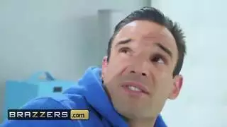 امرأة مصرية ناضجة تمتلئ بقضيب ابن زوجها السميك