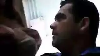 أقارب غير شقيقين في شرج خام مع تنزانيات ذوات مؤخرات كبيرة