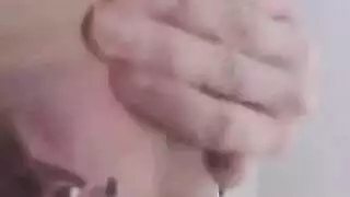 ثلاثية سحاقية إباحية مع ألعاب جنسية وإيلاج مزدوج