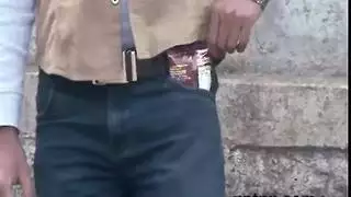 ثالوث سحاقي مراهقات: فعل شرجي ومشعر