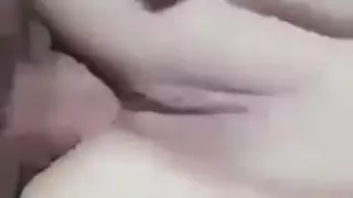 منيوكة يتقابل حبيبها في بيتها وتقوله مطولش ومن ورا لا