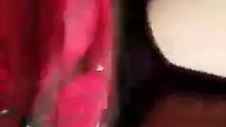 هوس فانيسا: قضبان كبيرة وجنس وجه خشن