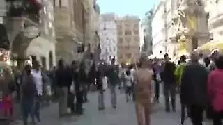 عاهرة عربية سمينة ترتدي الحجاب تنكح مهبلها بقوة