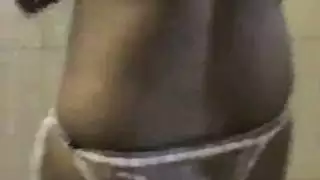 جنس صريح: فتاة تتلعثم تصرخ خلال جنس شرجي عنيف
