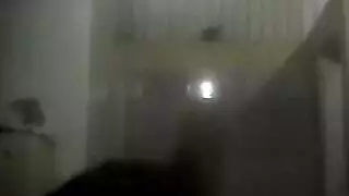 فرج سارة جي يتمدد بواسطة مضاجع عدواني