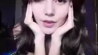 حركة إباحية قوية في المكتب: كايد يملأ أنيا بسائله المنوي