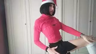 مؤخرة عيد الميلاد الإباحية: إثارة شانتال بالملابس الداخلية وهز المؤخرة