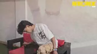 فتاة ديسي تحصل على تدليك اختراق مزدوج من عشيق هندي