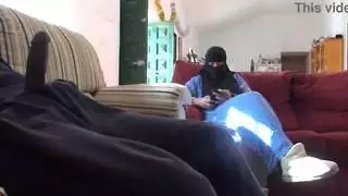 خيال جنسي صريح: الزوجة التركية تريد ذلك القضيب الأسود العملاق من صديقه