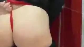 مثير أمين الحجاب العربي الحصول على مارس الجنس في المرحاض من المكتب