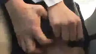 يضعها فوق زبه العريض الطويل رغما عنها وينيكها بقوة