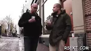 عاهرات من حول العالم في مشاهد شرجية قاسية