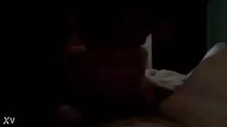 مشهد إباحي: ممثل إباحي يضاجع مذيع أخبار في الاستوديو