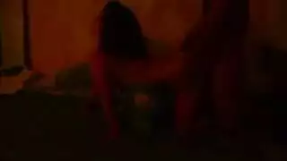 برازيلية كبيرة المؤخرة تكسب منصبها بجنس مكتبي صريح