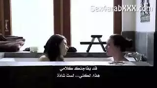 أختان في وضع 69 وتدليك حتى القذف