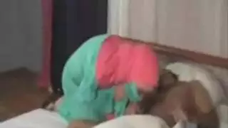 فتاة عربية تستمتع بجلسة جنس قاسية مع زوجها