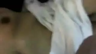 سكس مصري يبعبصها وهي واقفه