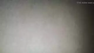 بتقوله متنزلش جوه