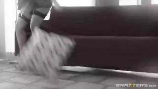 سكس يوم عيد ميلاده امه